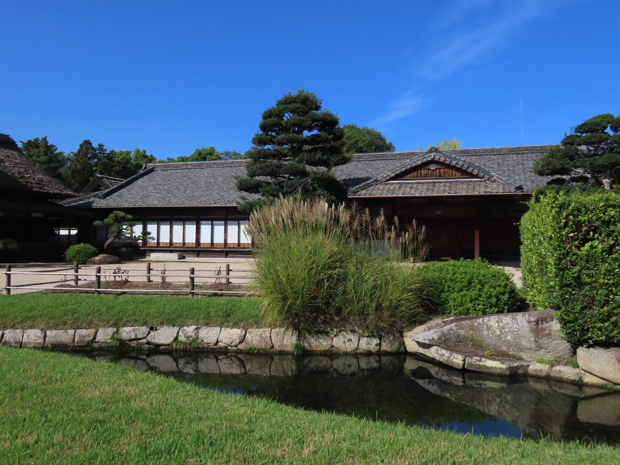 鶴鳴館
